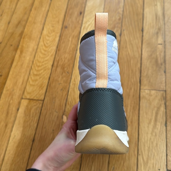 Sorel Kids' Whitney II Short Waterproof Insulated Boot - Size 2 - Picture 3 of 5